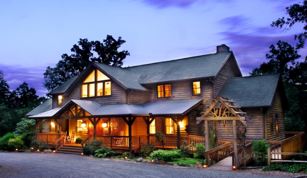 Bent Creek Lodge - Blue Ridge Parkway