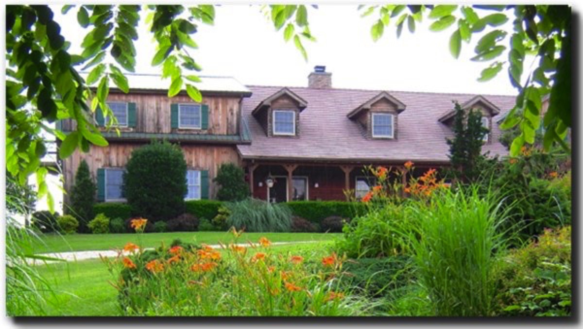 Fox Hill Bed & Breakfast Suites - Blue Ridge Parkway